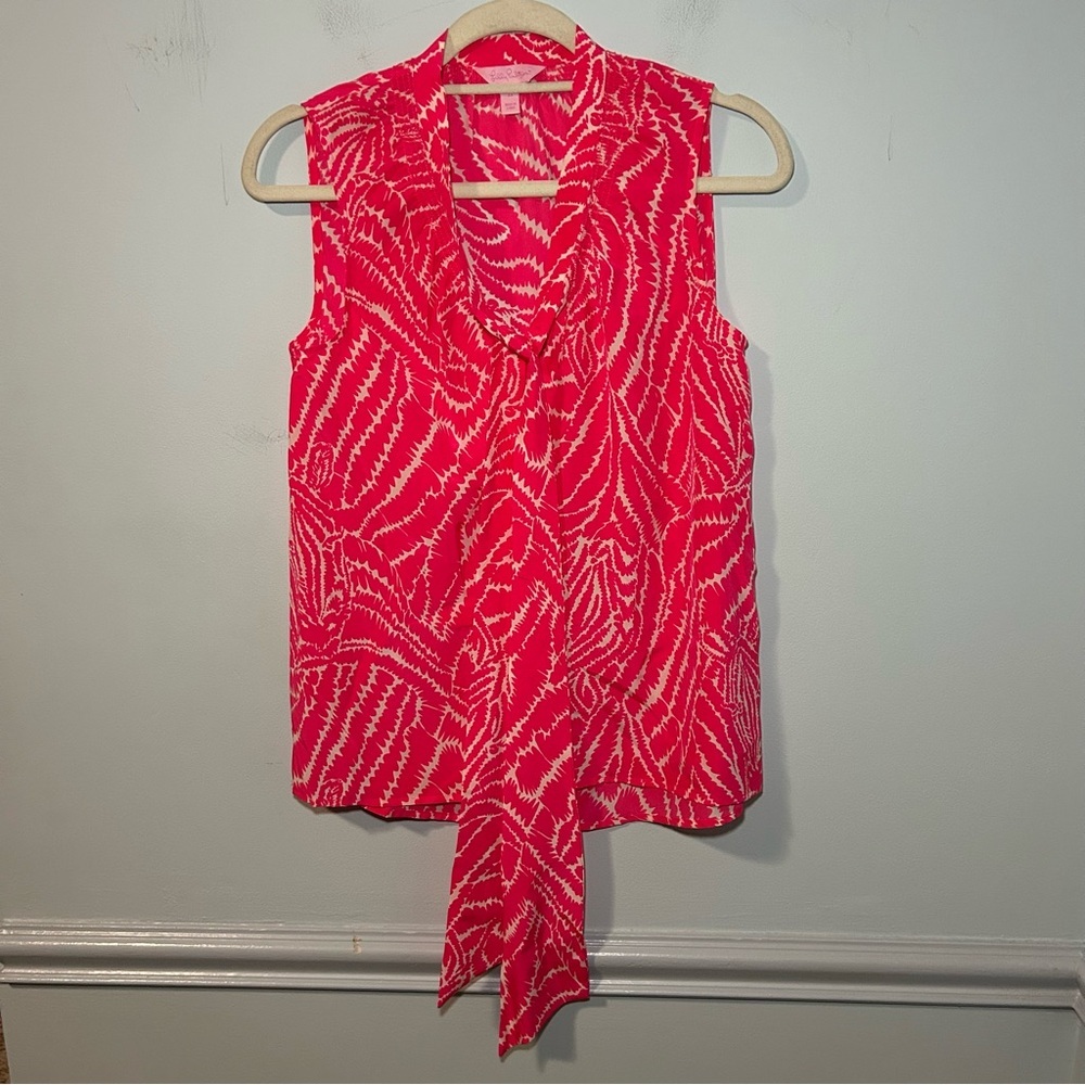 Lilly Pulitzer Hot Pink & White 100% Silk Dahlia Sleeveless Blouse Size XS